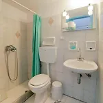 Apartment Mira Mare *