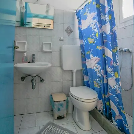 Mira Mare * Липси